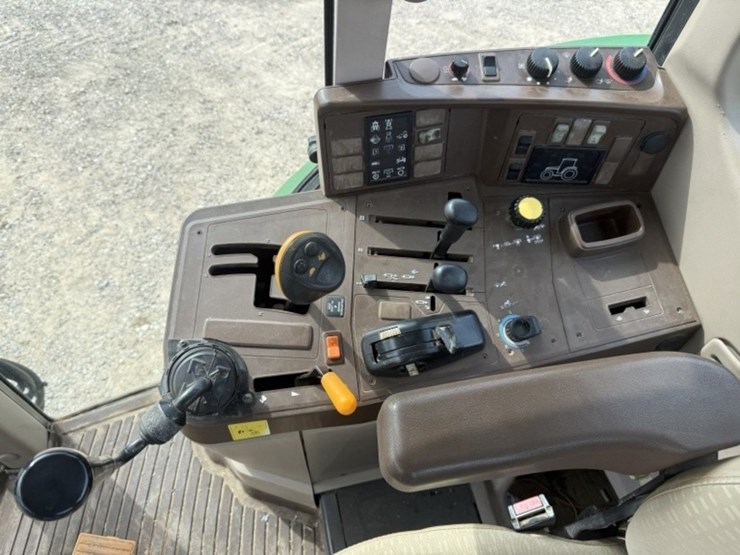 2003-john-deere-7220-image-21