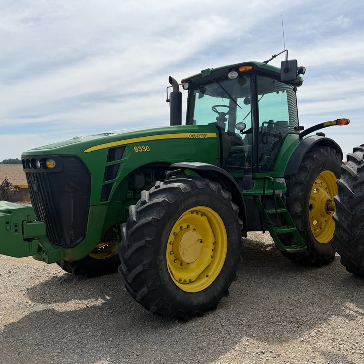2007 JOHN DEERE 8330