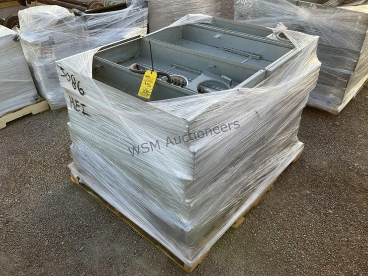 pallet-of-asst-electrical-panels-image-2
