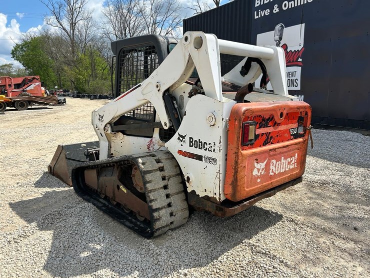 2015-bobcat-t650-image-2