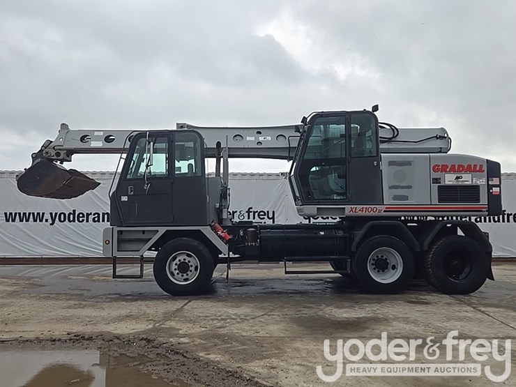 2011-gradall-xl4100-image-2