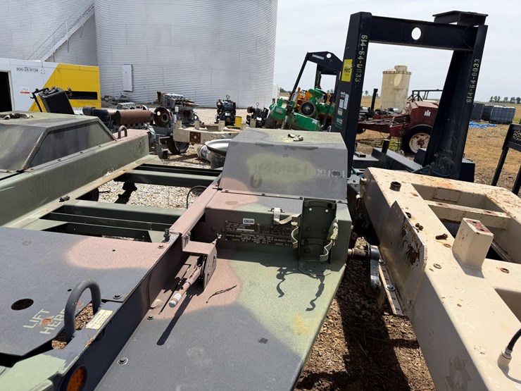 #46864-•-s/a-u.s-military-generator-trailer-image-23