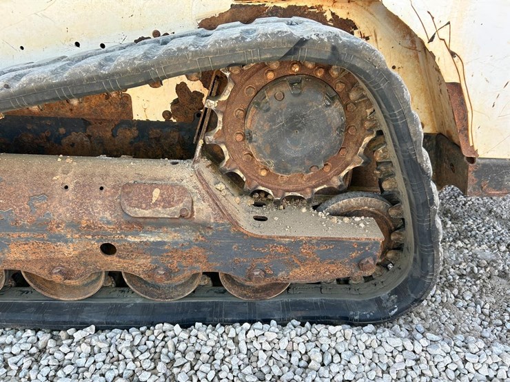 2021-bobcat-t550-image-19