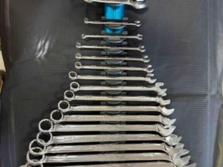 snap-on-wrenches-image-1