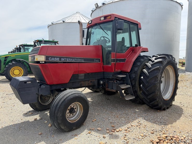 1989-case-ih-7140-image-1