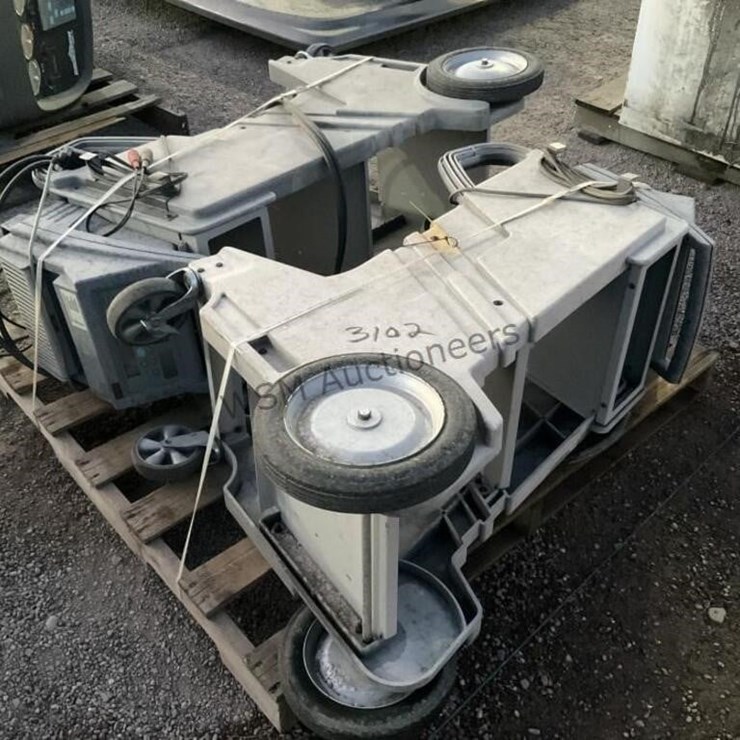 (2) BATTERY MINUTEMAN BATTERY DIAGNOSTIC CARTS