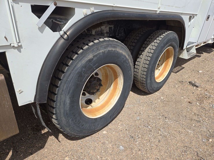 2011-international-workstar-7400-image-14