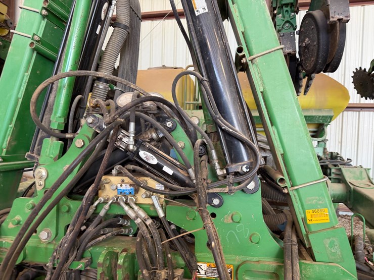 john-deere-1720-image-63