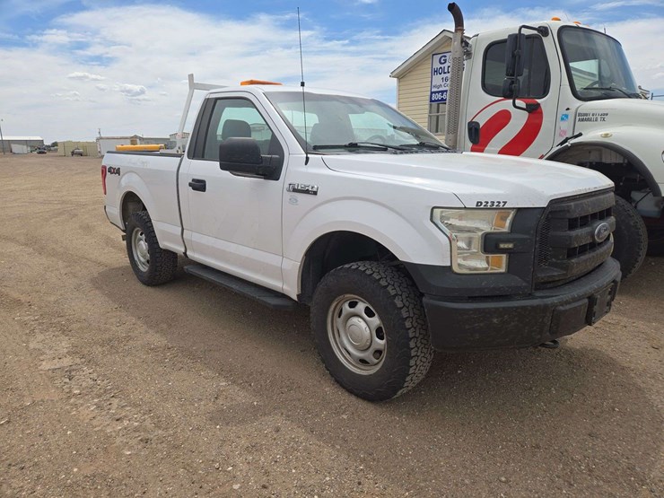 2016-ford-f150-xl-image-2