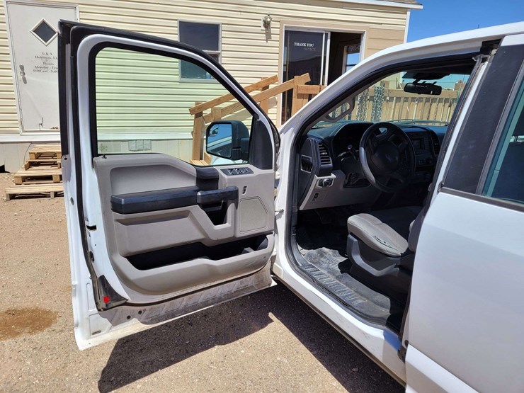 2019-ford-f150-xl-image-10