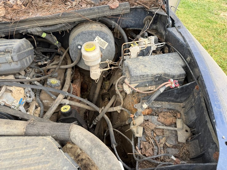 2000-dodge-1500-image-32