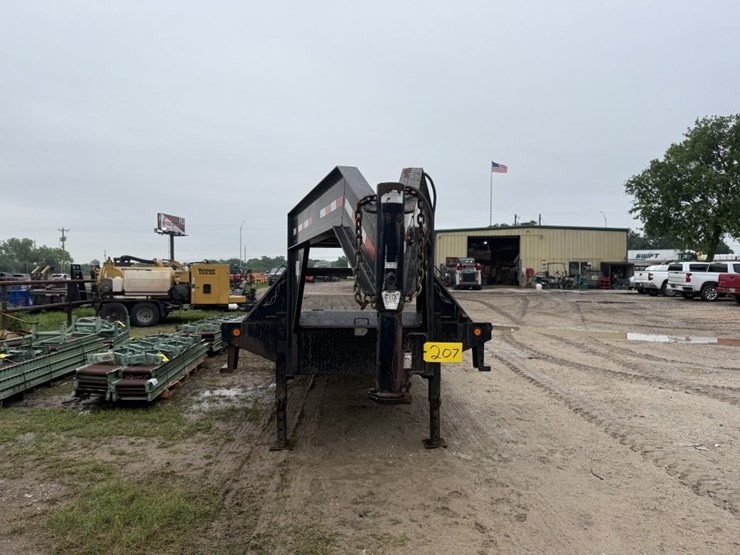 pj-40ft-gooseneck-2012-image-2