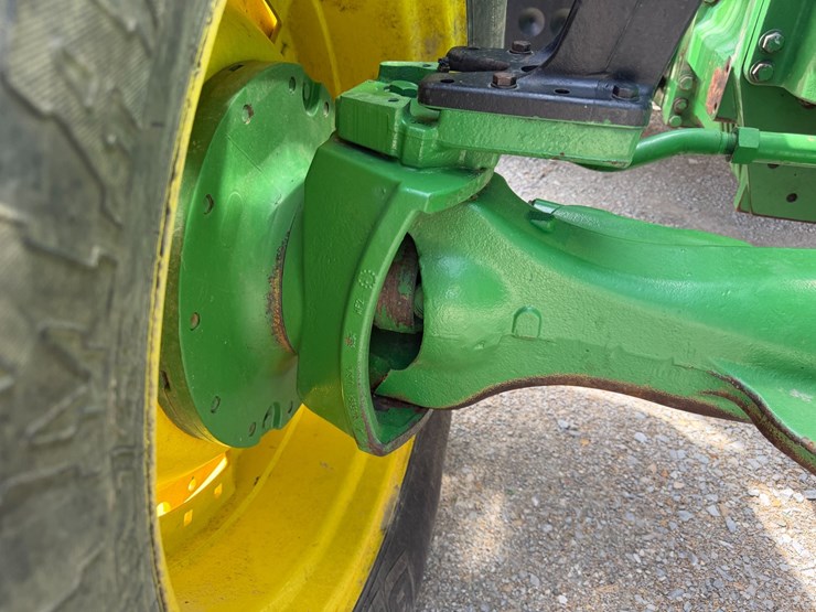2006-john-deere-8330-image-17