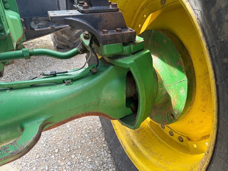 2007-john-deere-8330-image-17