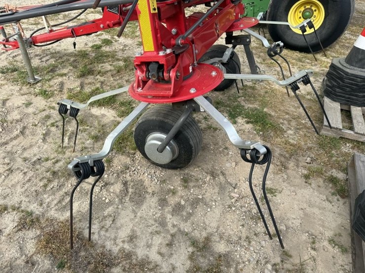 2019-massey-ferguson-td524-image-5