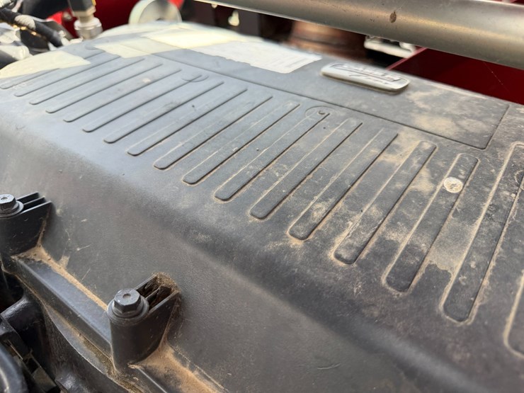2016-case-ih-8240-image-107