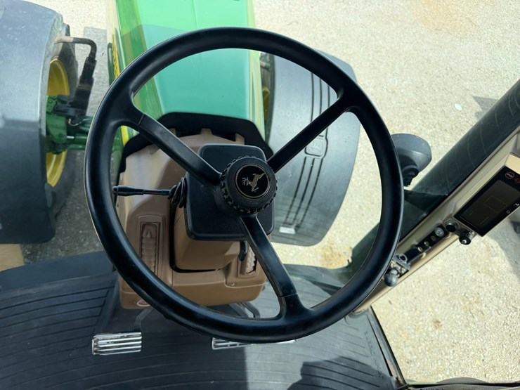 2006-john-deere-8330-image-56