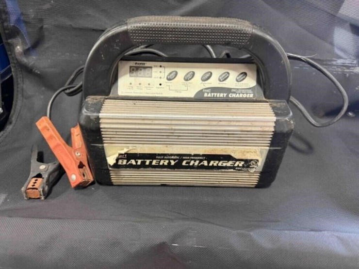 smart-battery-charger-image-1