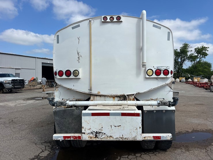 2000-sterling-lt8500-image-6