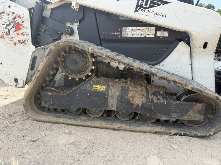 2023-bobcat-t76-image-12