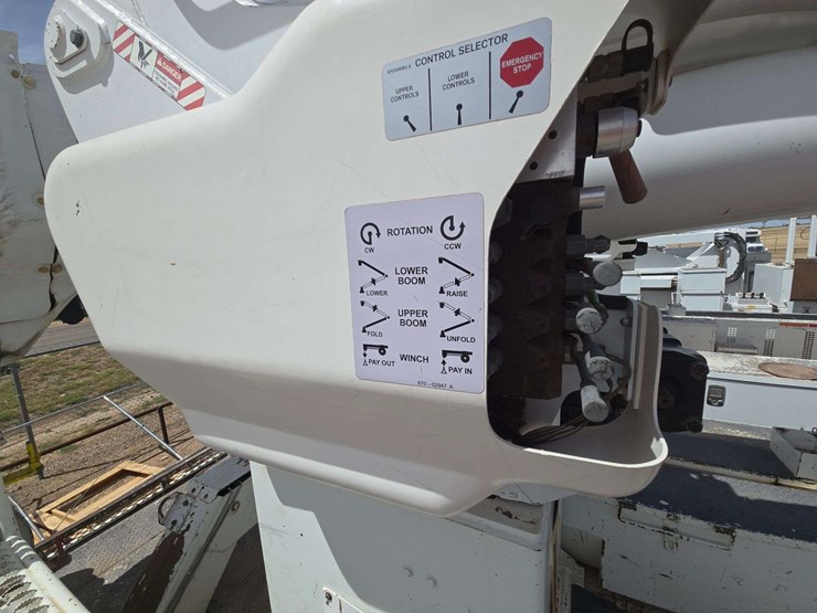 2011-international-workstar-7400-image-21