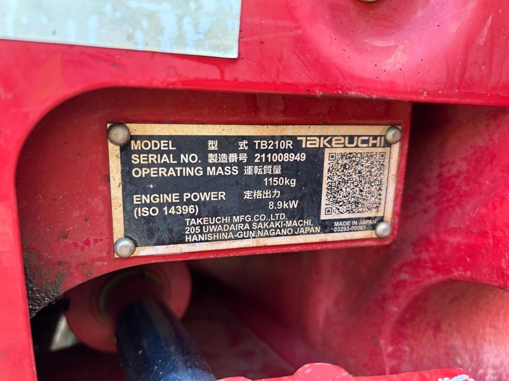 2022-takeuchi-tb210r-image-22