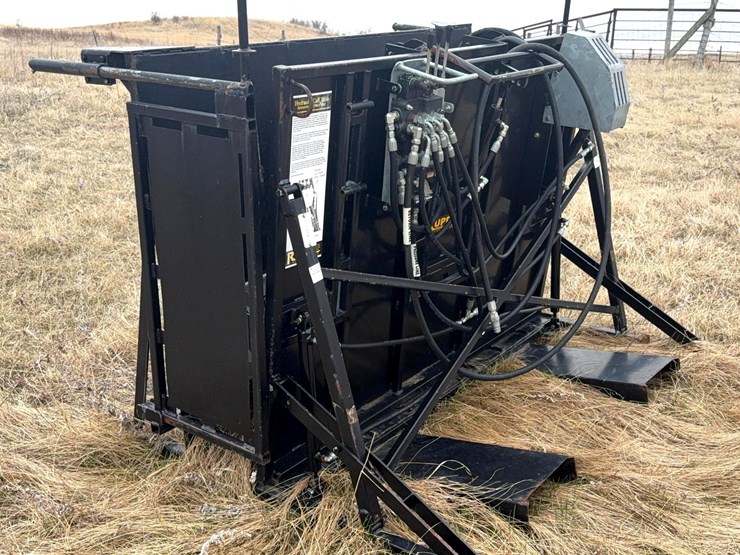 rupp-hydraulic-calf-table-image-1