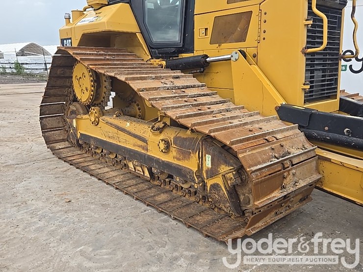 2016-caterpillar-d6n-image-16