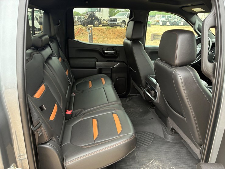 2020-gmc-sierra-1500-image-10