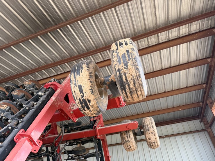 2014-case-ih-36-image-17