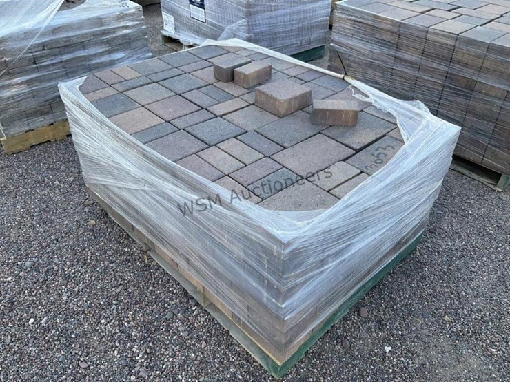 pallet-of-stone-pavers-image-4
