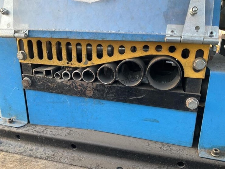 bluerock-ws-212-wire-stripper-on-cart-image-6