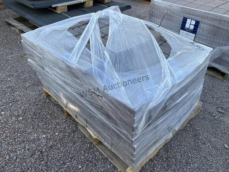 pallet-of-stone-pavers-image-4