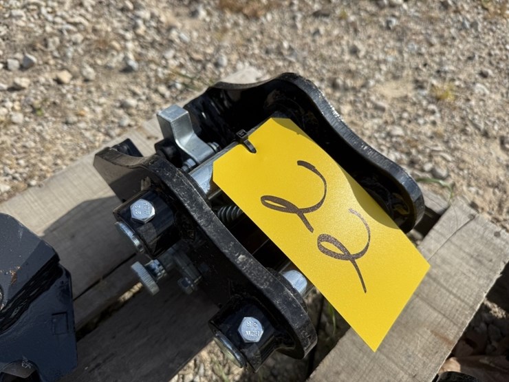 mini-ex-quick-coupler-image-1