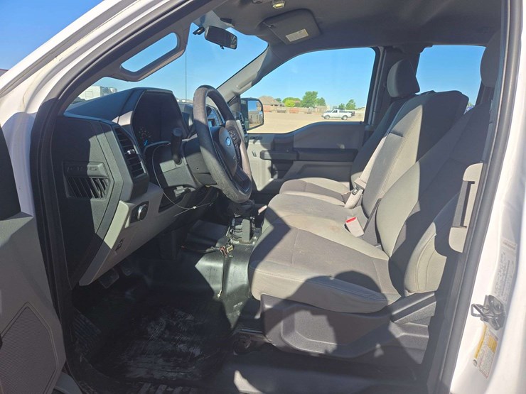 2015-ford-f150-xlt-image-12