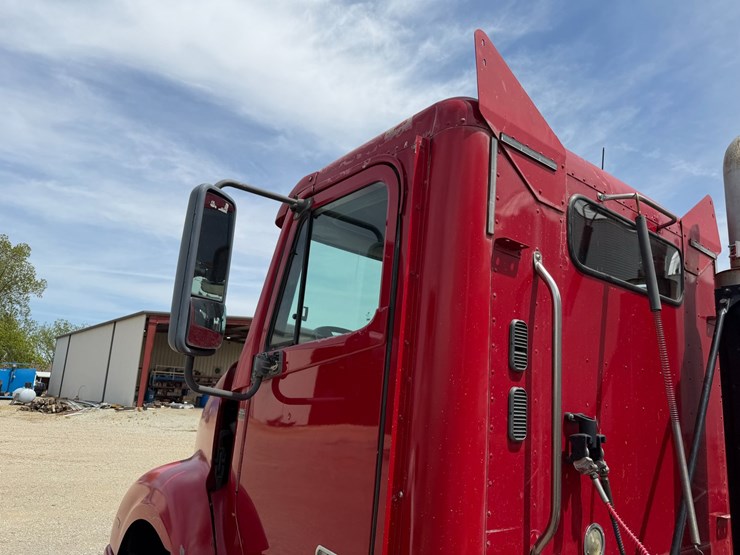 #46859-•-2007-freightliner-columbia-t/a-daycab-truck-tractor-vin:-1fujf0cv37lx21098-image-27