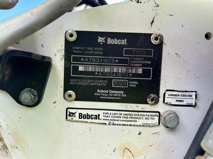 2023-bobcat-t770-image-27