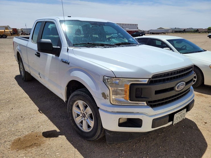 2019-ford-f150-xl-image-2