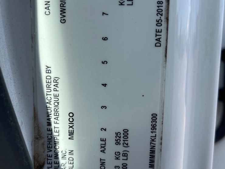 2019-international-durastar-4300-image-17