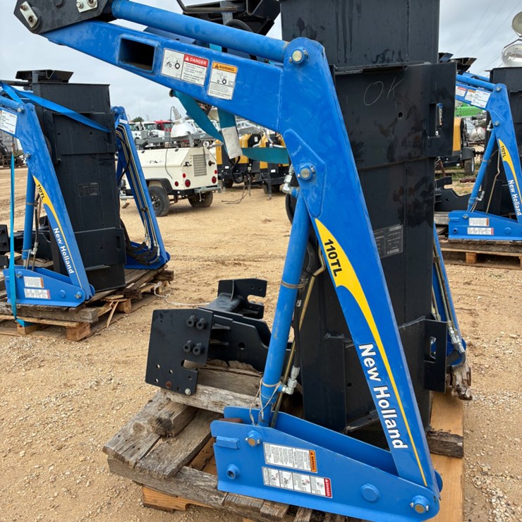 NEW HOLLAND 110TL