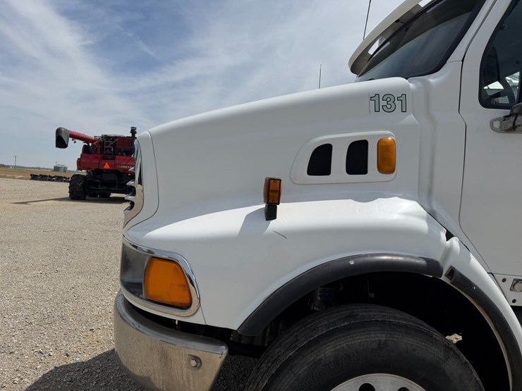 2006-sterling-l9500-image-28