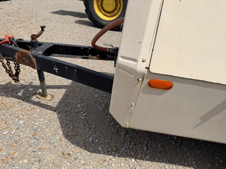 #46876-•-ingersoll-rand-mobile-air-compressor-image-18