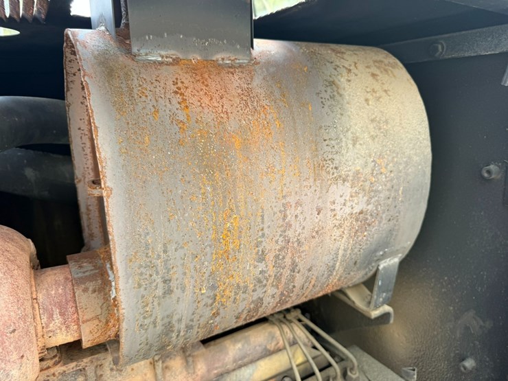 caterpillar-12h-image-77