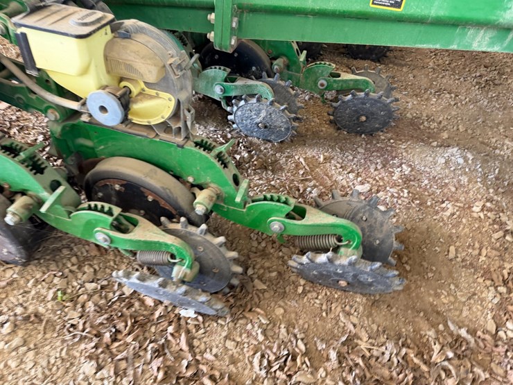 john-deere-1720-image-51