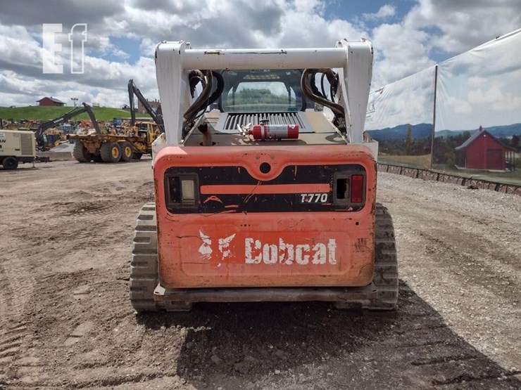 2013-bobcat-t770-image-4