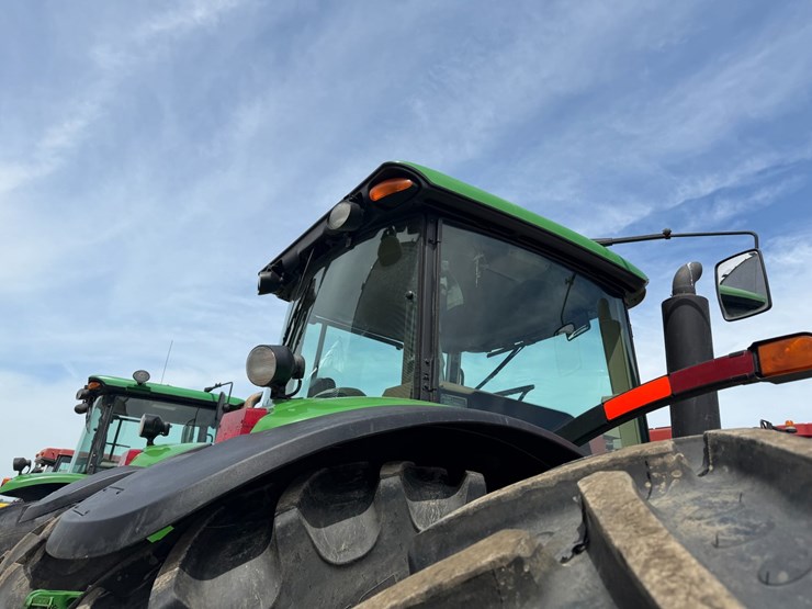 2006-john-deere-8330-image-40