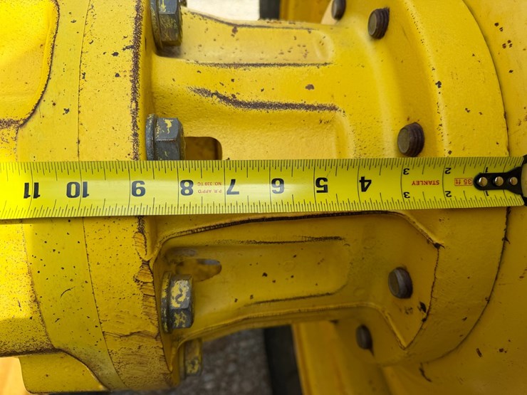 2004-john-deere-8230-image-13