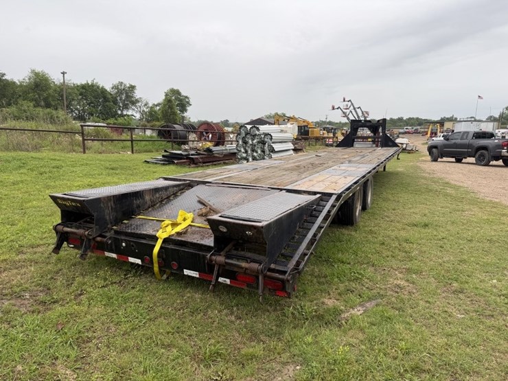 2014-big-tex-22gn-hd-image-5