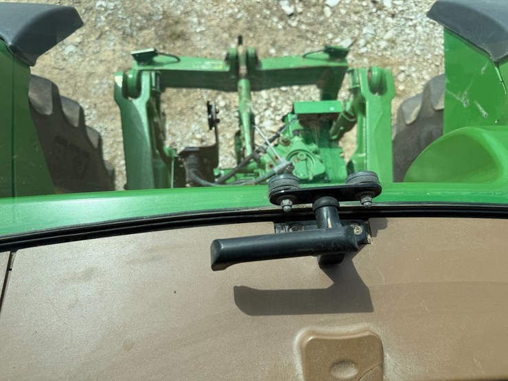 2007-john-deere-8330-image-68
