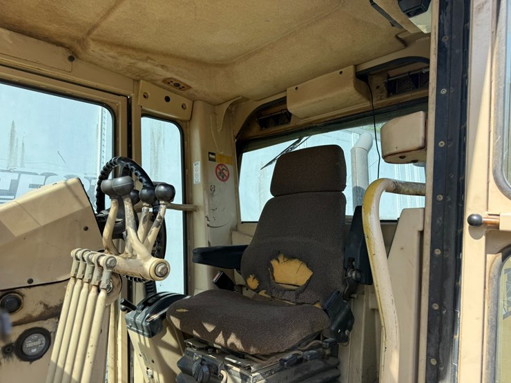 caterpillar-12h-image-87